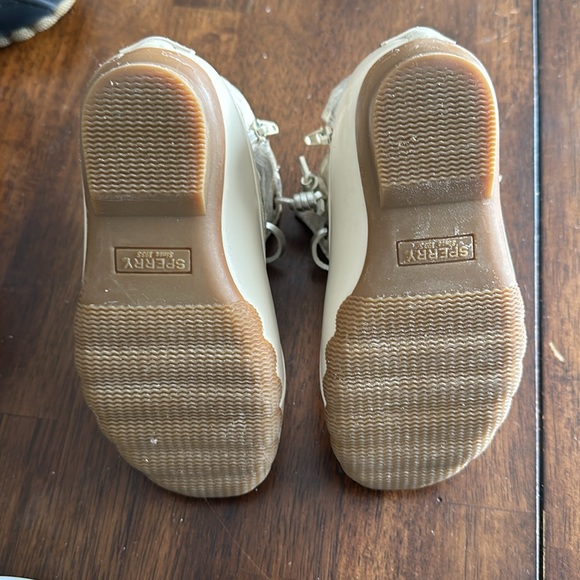 Sperry duck boots toddler size 10 - Picture 4 of 10